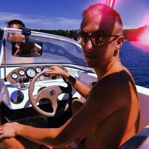 Meet your Posher, Garrett